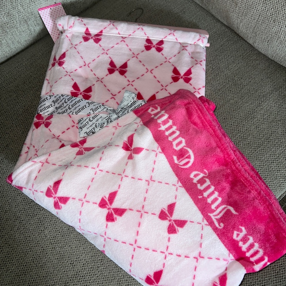 Juicy Couture pink bows blanket
